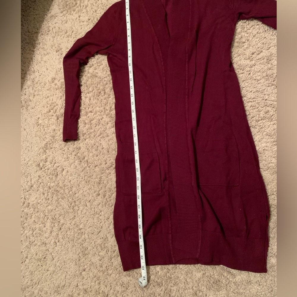 Maroon Duster - Picture 3 of 3
